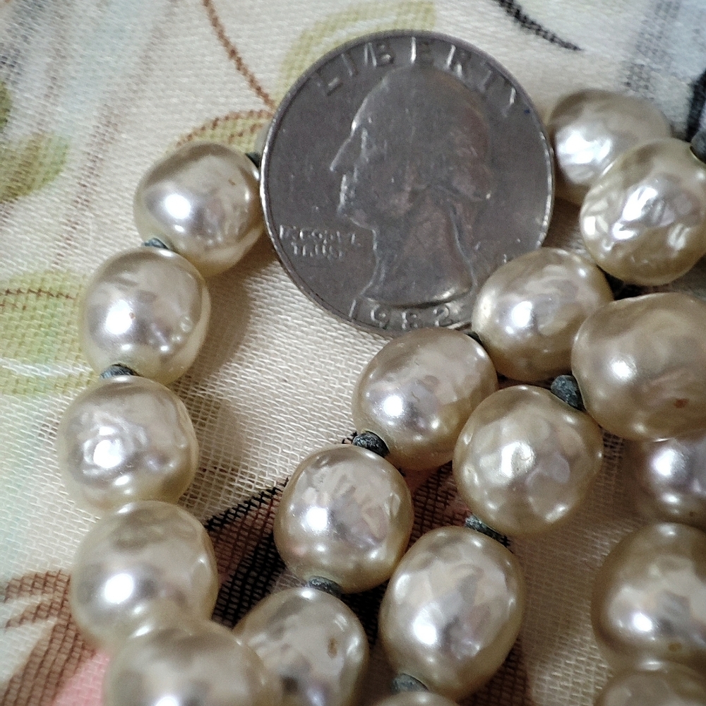 Miriam Haskell Signed Single Strand Necklace Faux Baroque Pearl Clasp Vintage - Picture 11 of 12